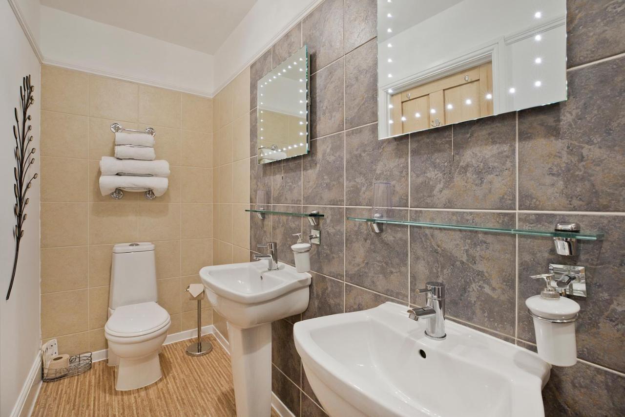 White Rose Guest House Файлі Екстер'єр фото